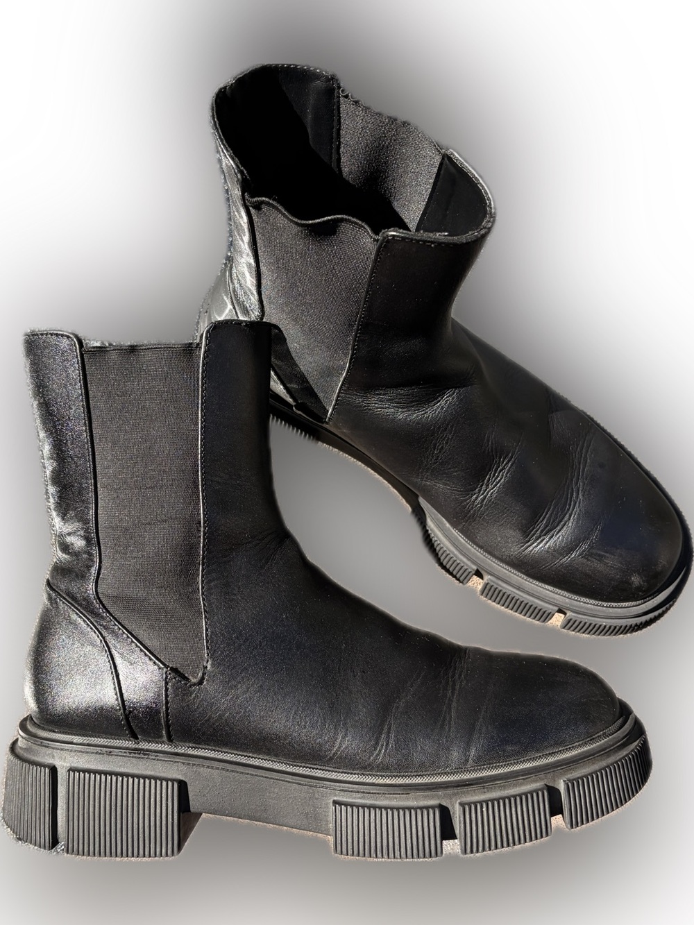 Zara Black Genuine Leather Chunky Lug Sole Chelsea Boots